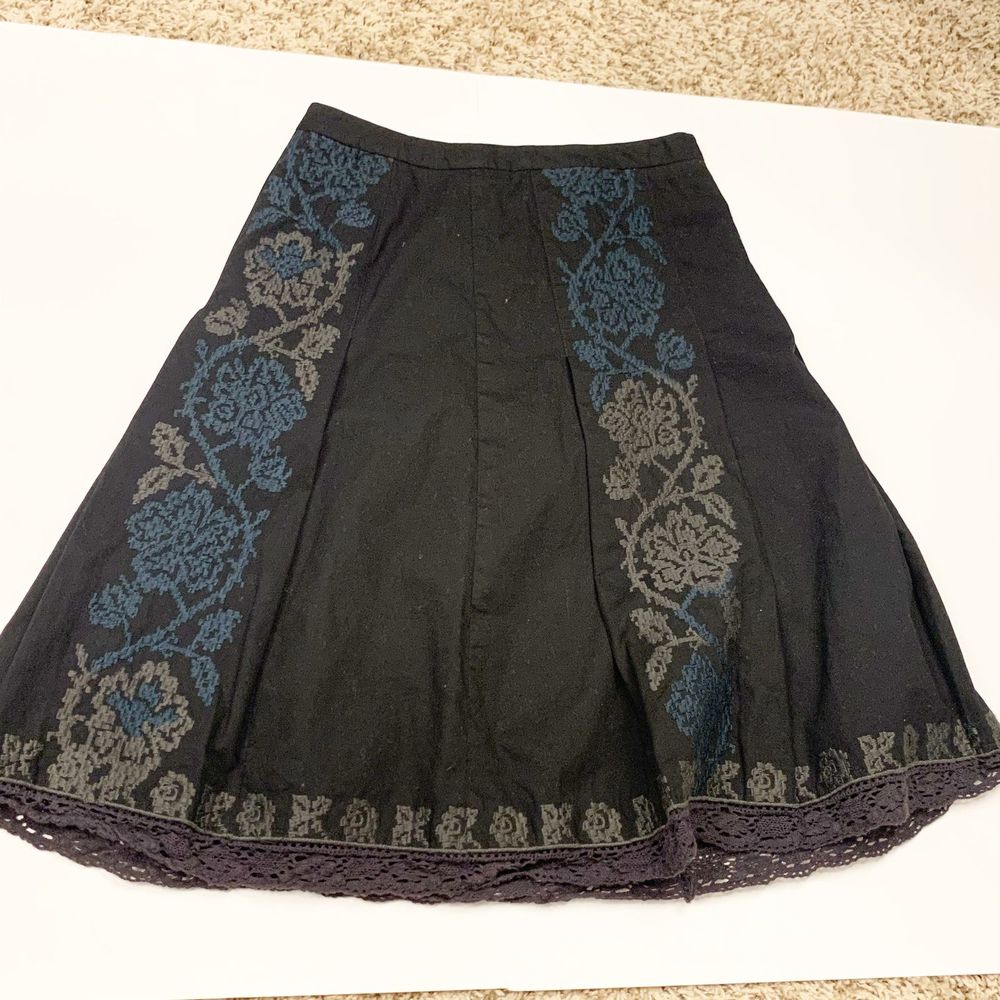 Ann Taylor LOFT Black Floral Skirt 0P